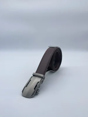 Ceinture personnalisable en cuir marron avec boucle au choix – vue verticale
