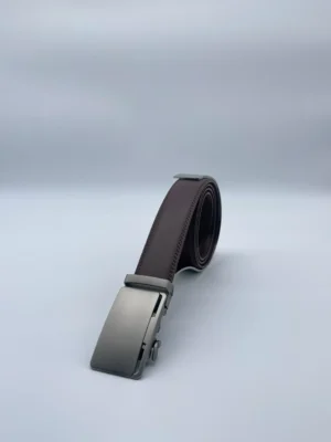 Ceinture personnalisable en cuir marron avec boucle au choix – vue verticale