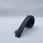 Bande de cuir bleu nuit pour ceinture automatique – vue debout sur présentoir