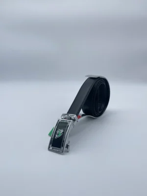 Ceinture Giulia noire pour femme avec boucle à double cœur en finition argentée.