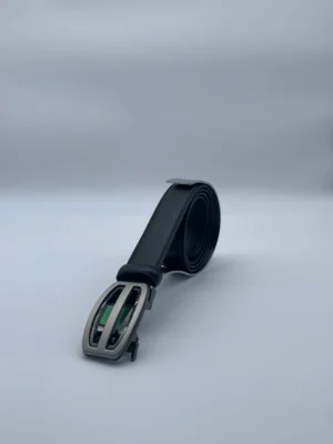 Ceinture noire pour homme modèle Vito, avec boucle automatique finition gun métal au design épuré.